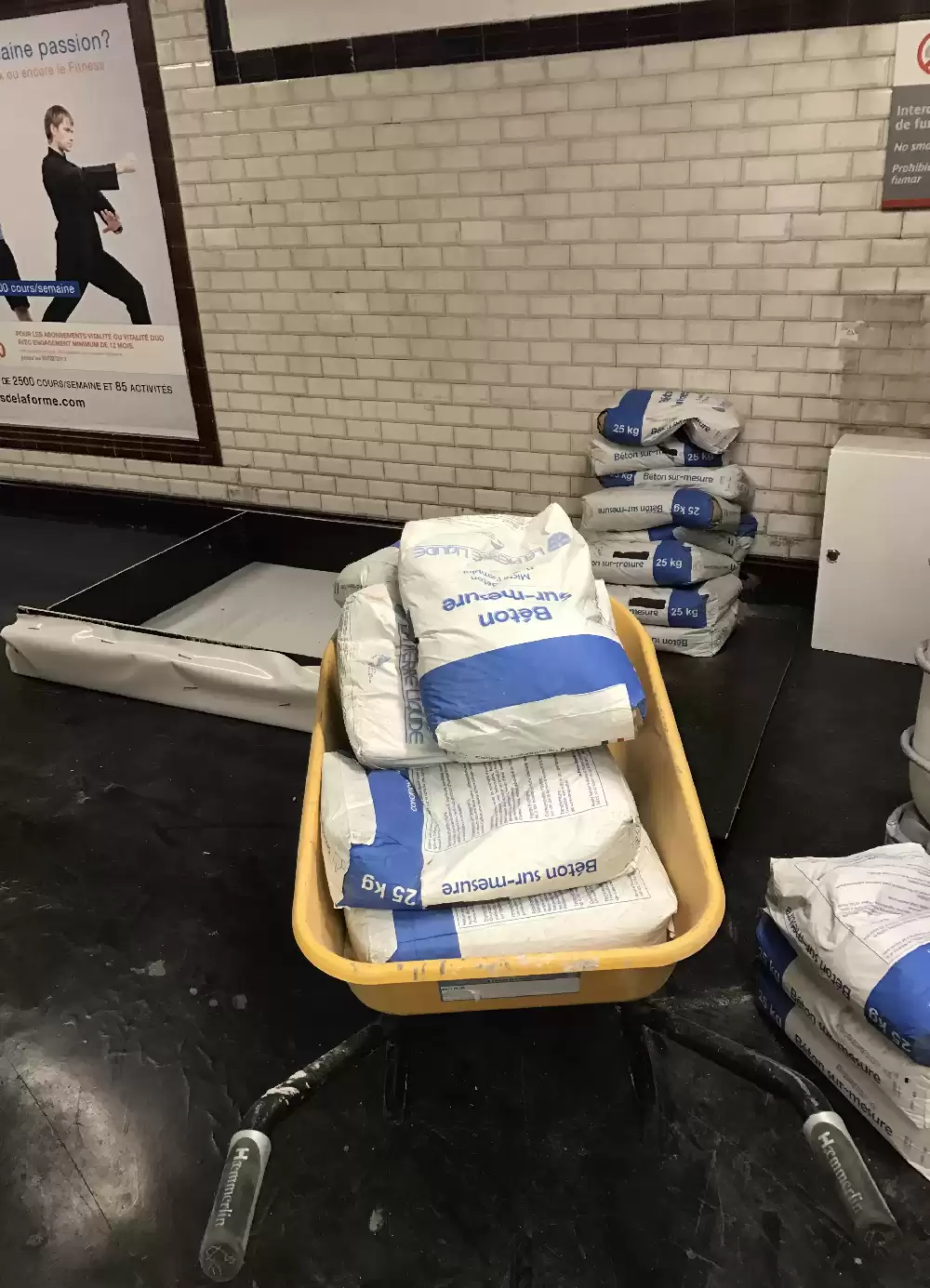 paris métro béton rapide en sacs