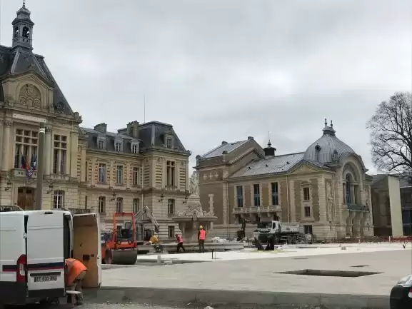 evreux dalles hotel de ville
